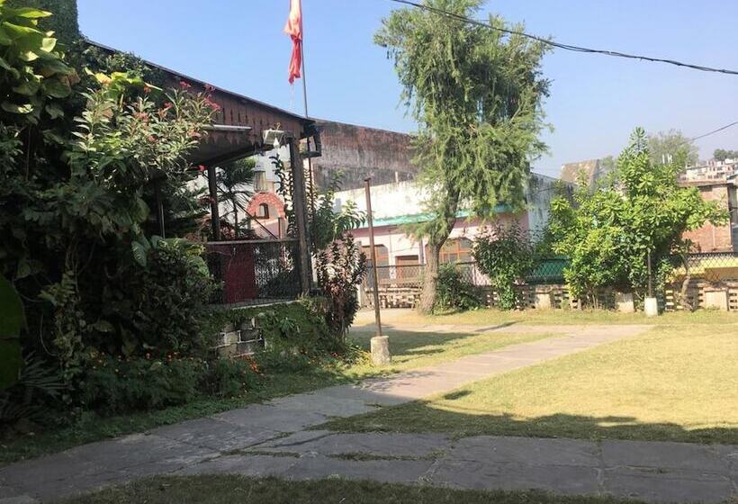 בית מלון כפרי Heritage Sanyam