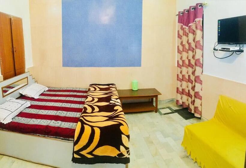 בית מלון כפרי Heritage Sanyam