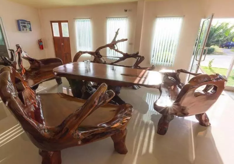 Hotelli Huasai Palminn