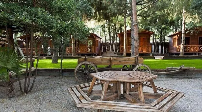 ホテル Iznik Askania