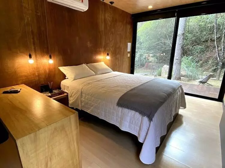 ホテル Lodge365