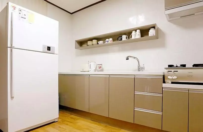 هتل Mir House 1157