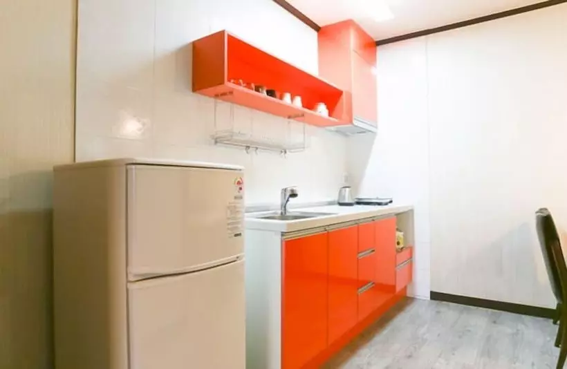 هتل Mir House 1157