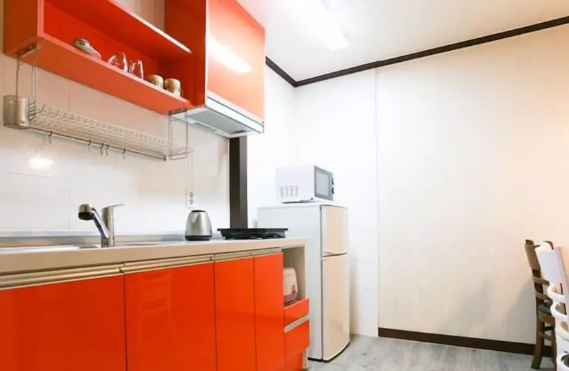 هتل Mir House 1157