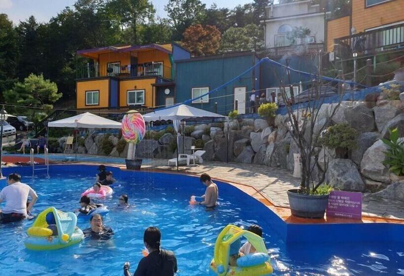 Hotel Mir House 1157