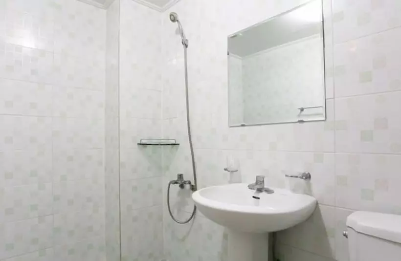 هتل Mir House 1157