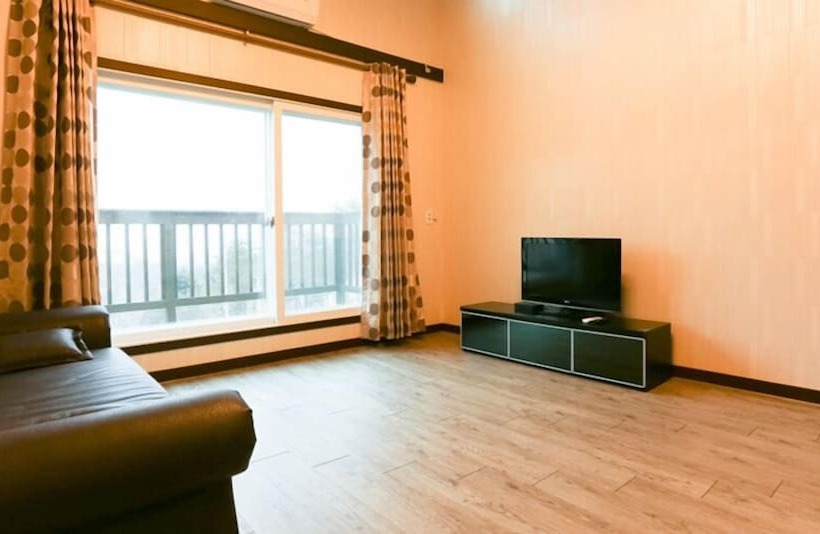 Hotel Mir House 1157