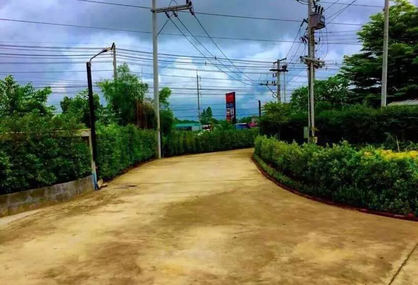 Hotelli Na Kabin Resort