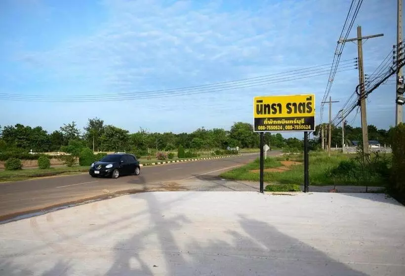 Hotelli Nithra Ratree