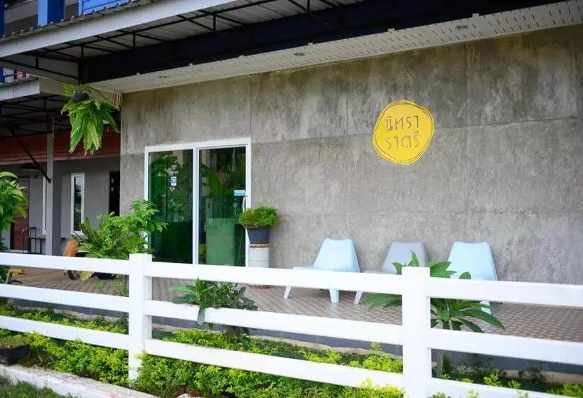 Hotelli Nithra Ratree