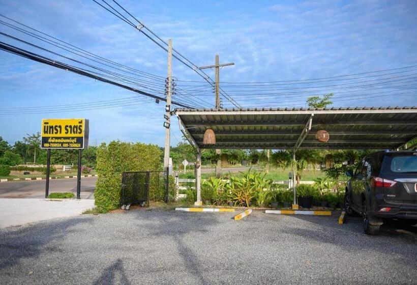 호텔 Nithra Ratree