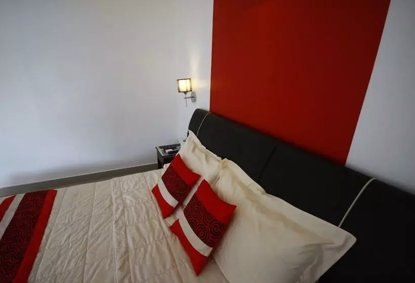 Hotelli Oak Nat Coffee And Resort