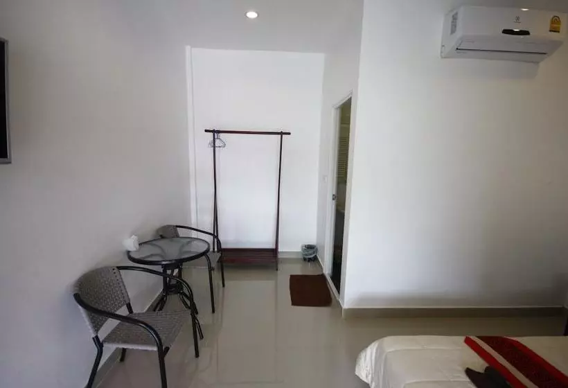 Hotelli Oak Nat Coffee And Resort