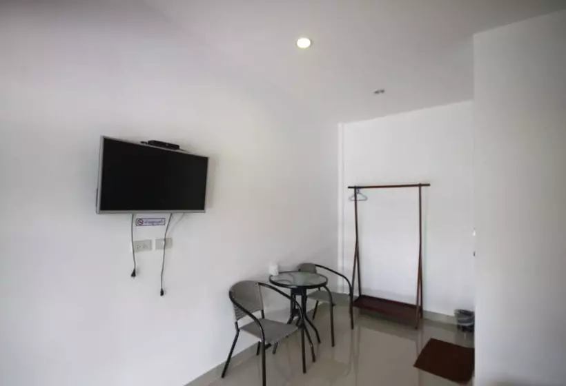 Hotelli Oak Nat Coffee And Resort