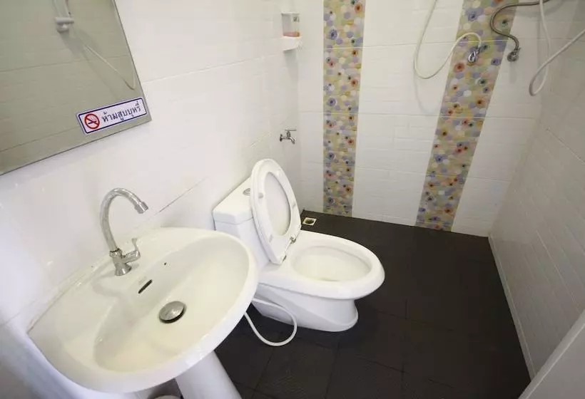 Hotelli Oak Nat Coffee And Resort