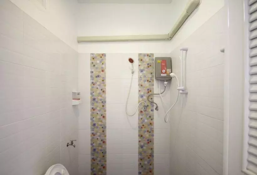 Hotelli Oak Nat Coffee And Resort