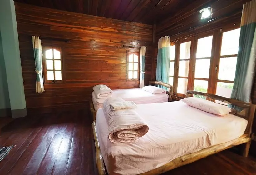 Hotelli Pua Sabai Resort