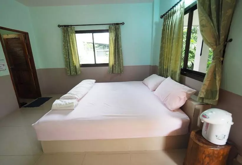 Hotelli Pua Sabai Resort