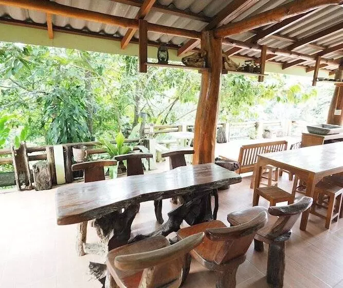 Hotelli Pua Sabai Resort