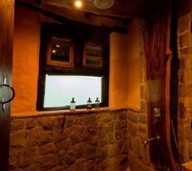 Hotelli Pugdundee Safaris  Kanha Earth Lodge