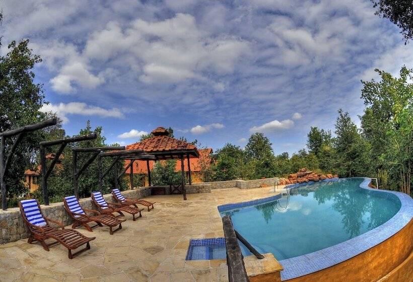 ホテル Pugdundee Safaris  Kanha Earth Lodge