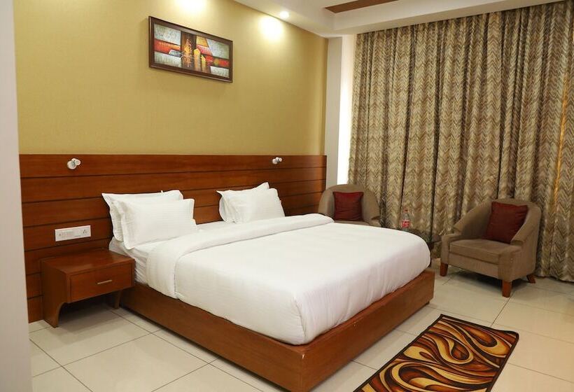 酒店 Royal Hillton