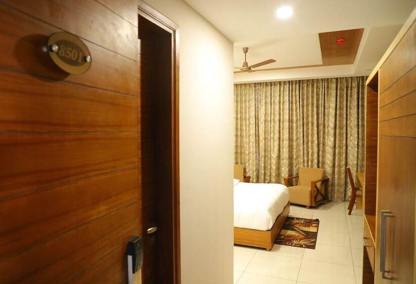 酒店 Royal Hillton