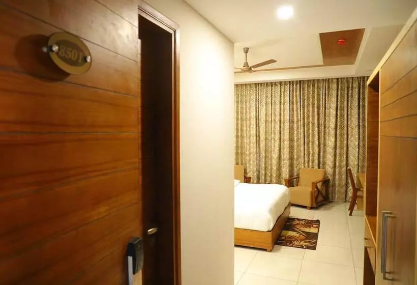 ホテル Royal Hillton