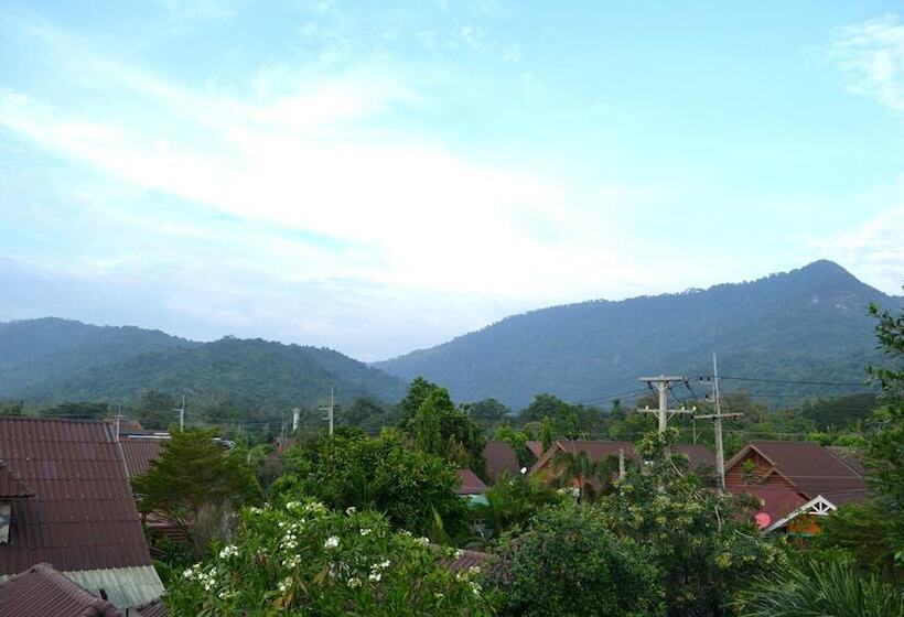 Hotel Toffee House Resort