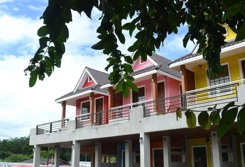 Hotelli Toffee House Resort