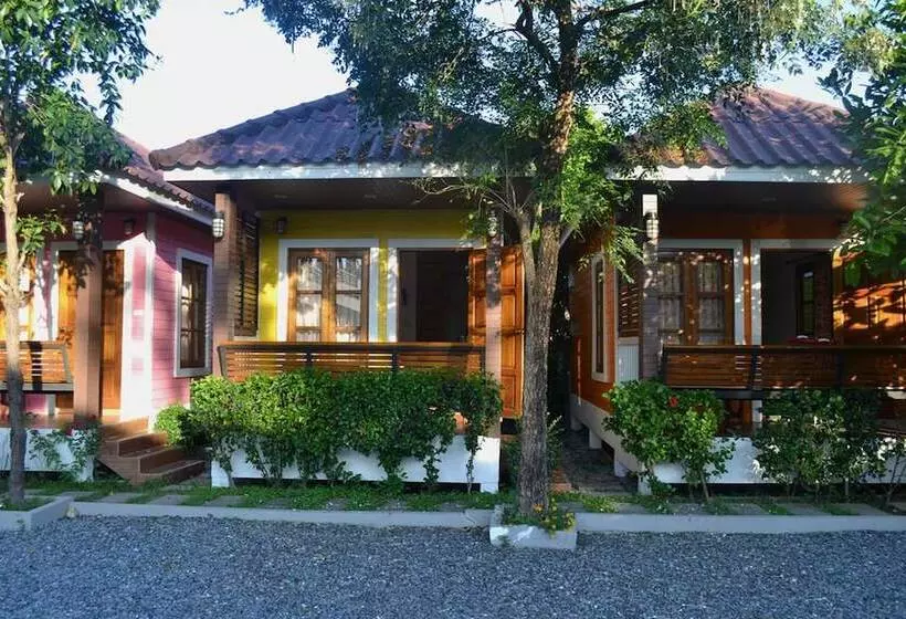 Hotelli Toffee House Resort