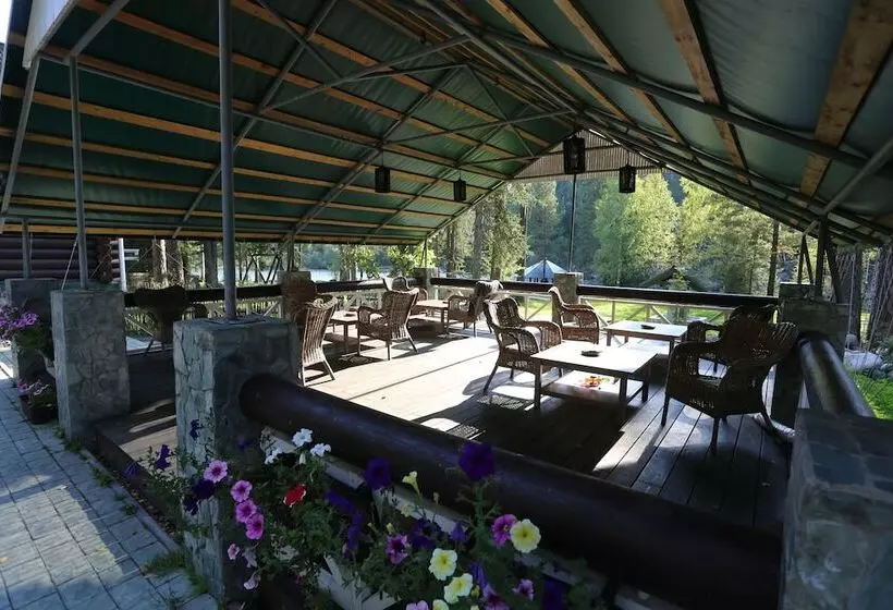 Hotelli Urochishhe Saikol