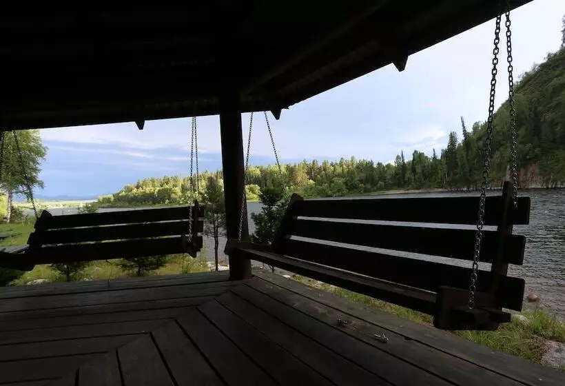 Hotelli Urochishhe Saikol