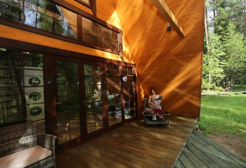 בית מלון כפרי Urochishhe Saikol