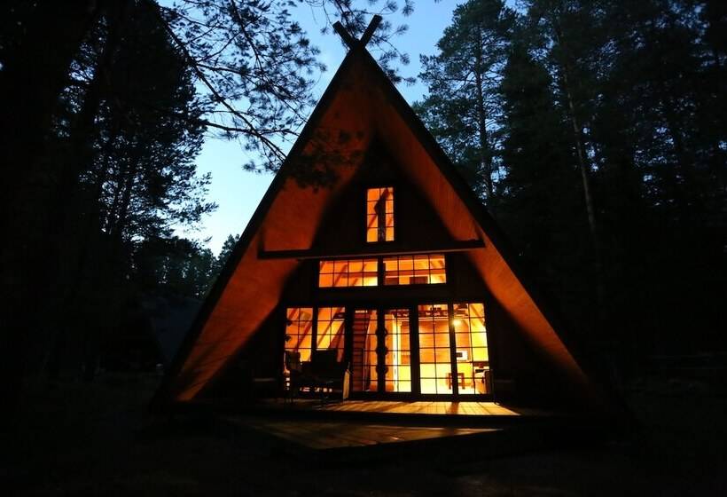 בית מלון כפרי Urochishhe Saikol