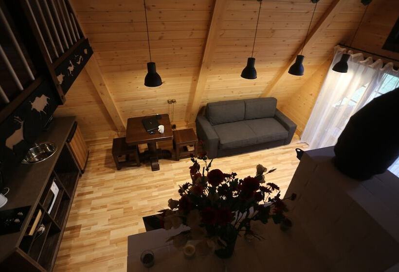 בית מלון כפרי Urochishhe Saikol