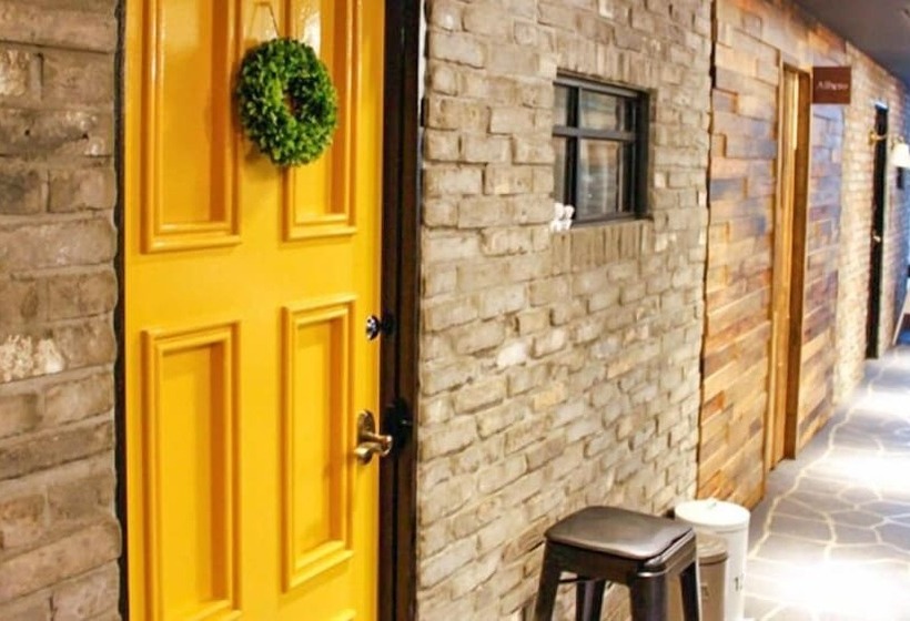 Illuso Guesthouse   Hostel