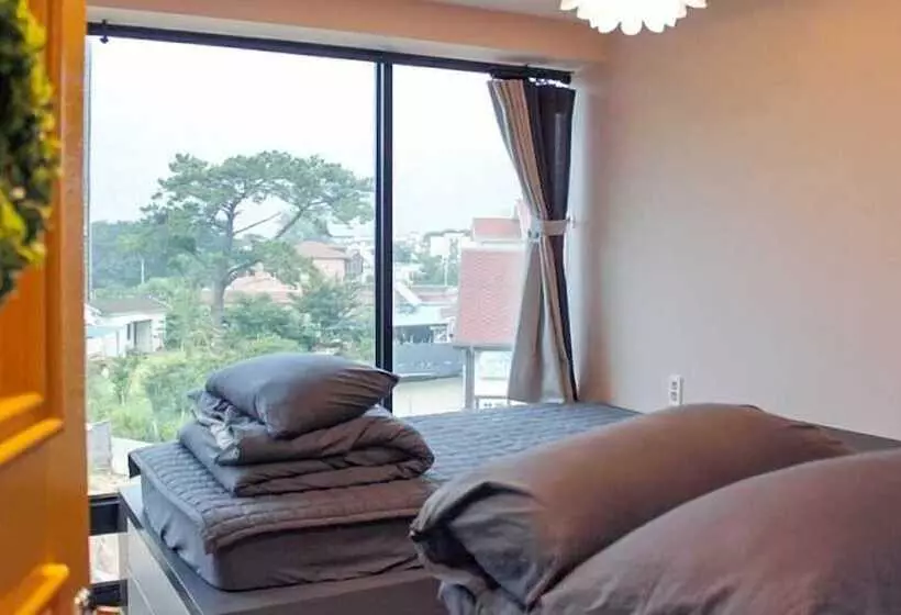 Illuso Guesthouse   Hostel