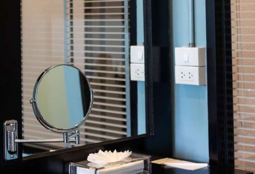 Maikaew Damnoen Resort