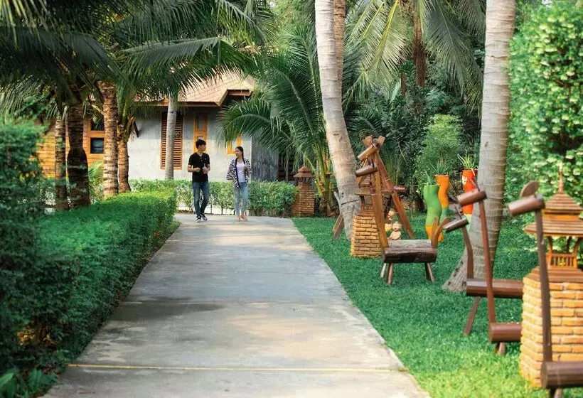 Maikaew Damnoen Resort