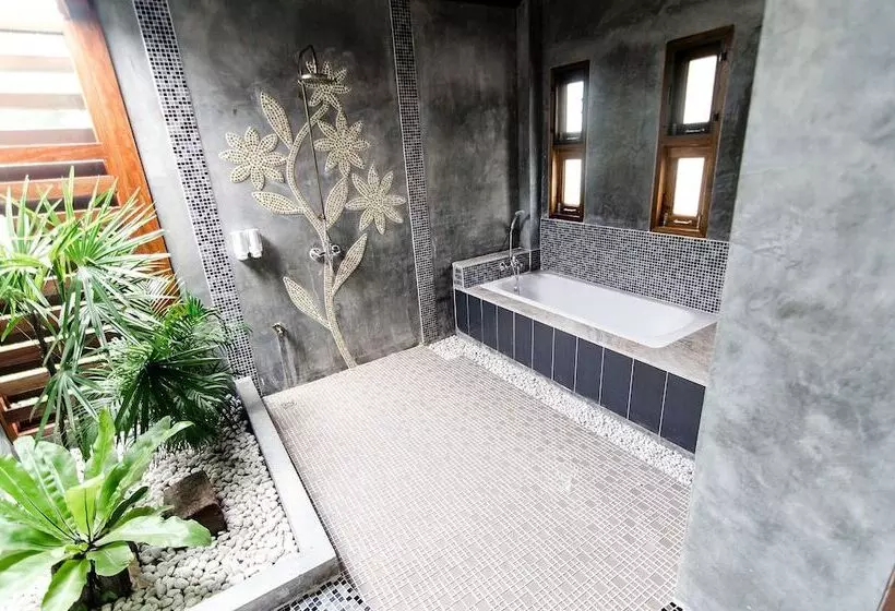 Maikaew Damnoen Resort