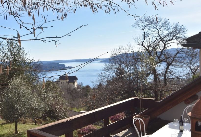 Peaceful Cottage In Cargiogo With Private Terrace