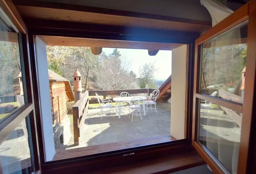 Peaceful Cottage In Cargiogo With Private Terrace