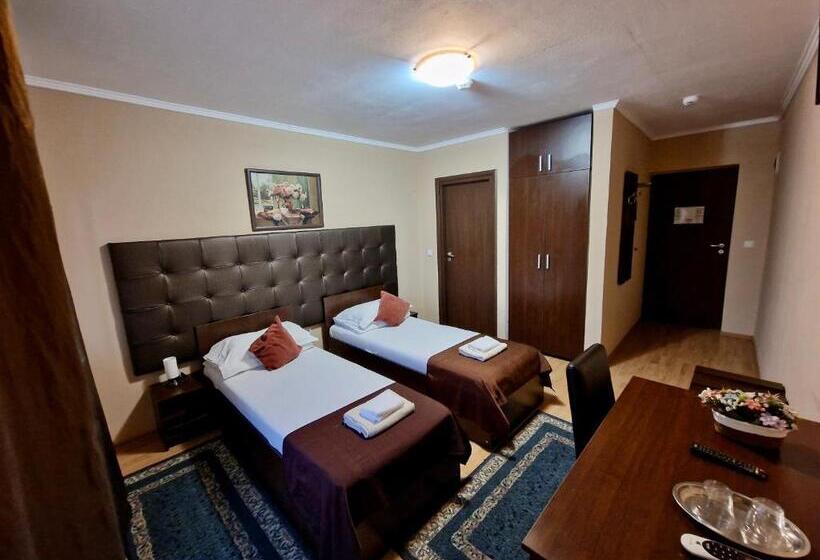 פנסיון Hanul Lui Bogdan Economy Inn