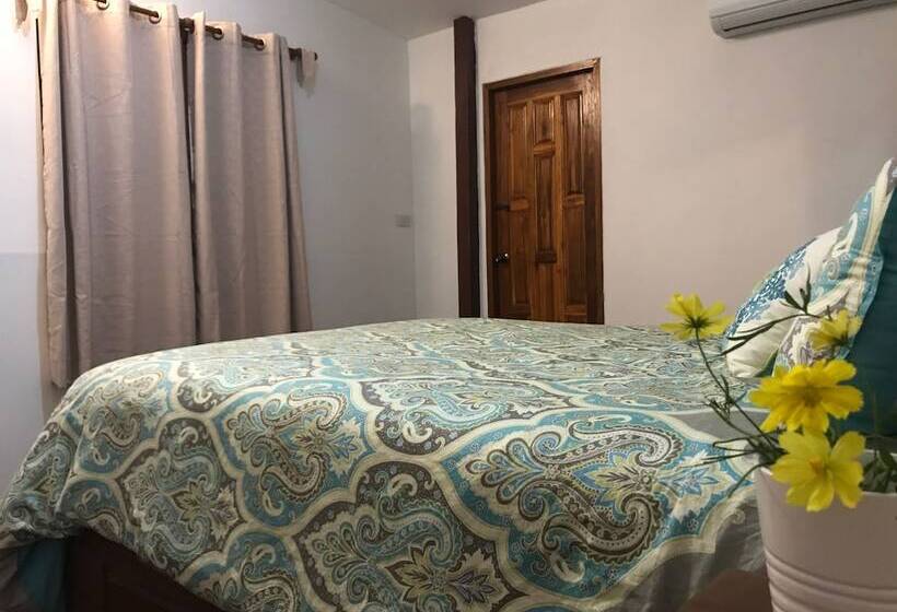 פנסיון Maa Damnoen B&b