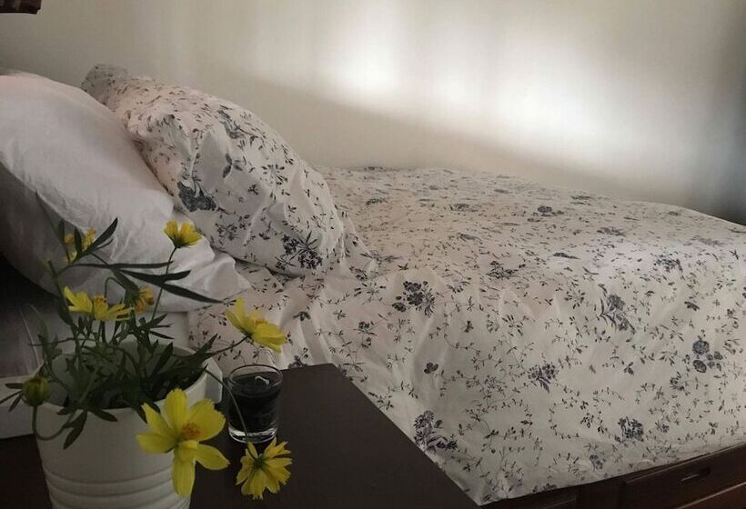פנסיון Maa Damnoen B&b