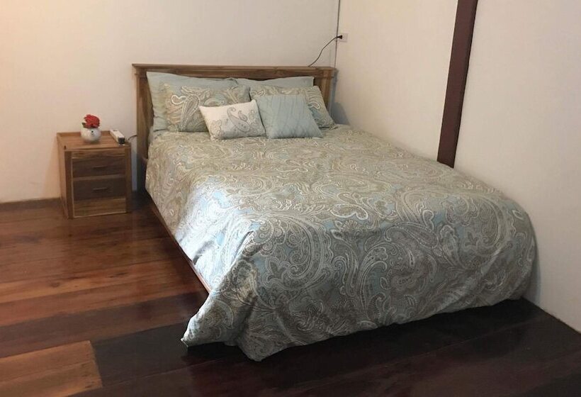 פנסיון Maa Damnoen B&b