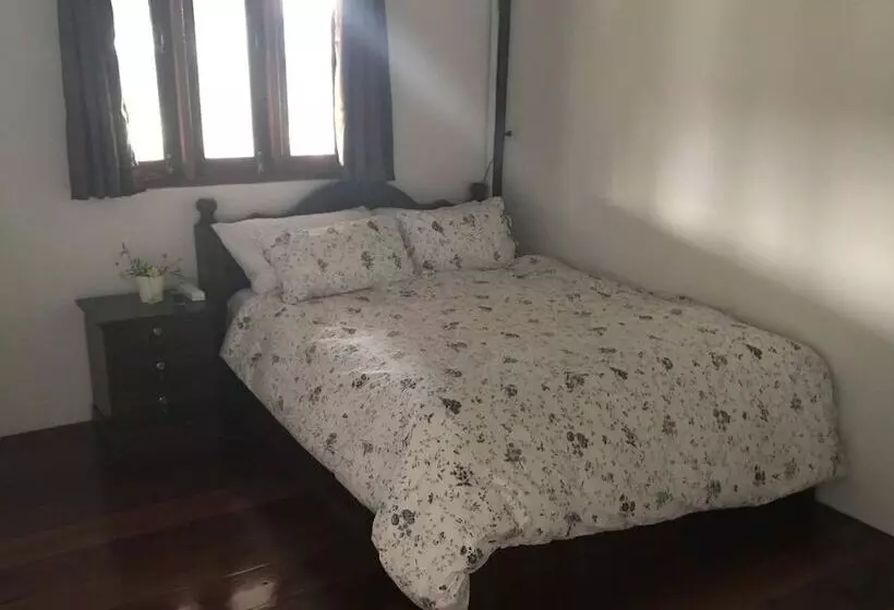 پانسیون Maa Damnoen B&b