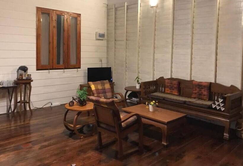 פנסיון Maa Damnoen B&b