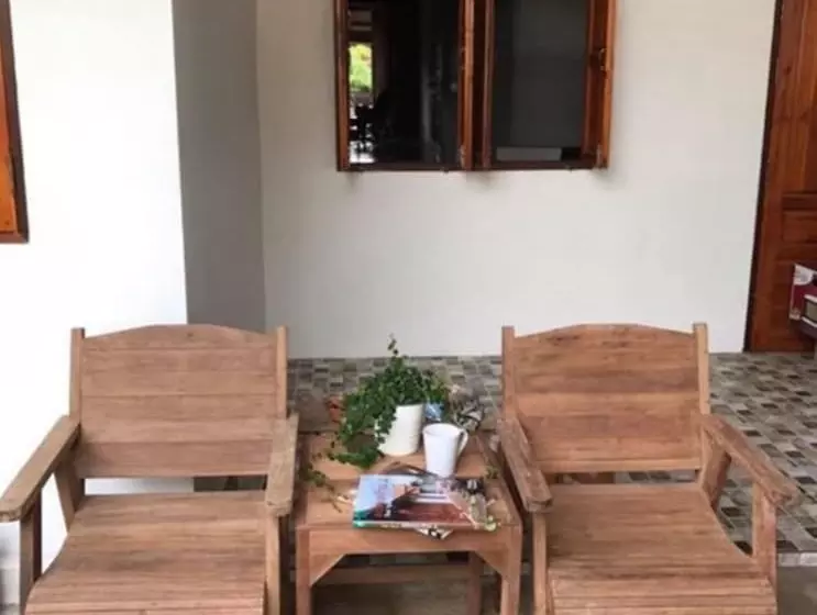 پانسیون Maa Damnoen B&b